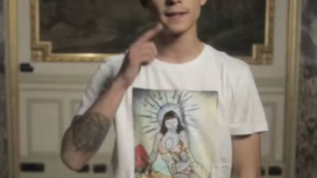 Guai per molestie, ora Angelica denuncia il rapper Moreno. Isola a ... - intelligonews.it