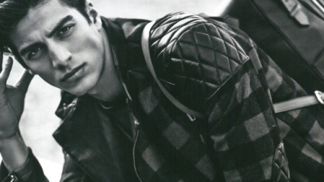 Simone Susinna contro Raz Degan