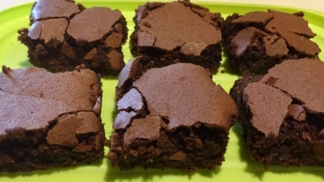 Alcuni dei brownies ottenuti con questa ricetta