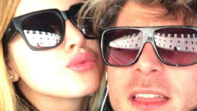 Ecco la foto di Asia e Gabriele.