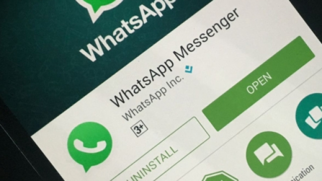 Il servizio Live Location Tracking di WhatsApp ancora non &egrave; attivo, ma gi&agrave; fa discutere e intimorisce gli utenti perch&eacute; cancellerebbe la privacy