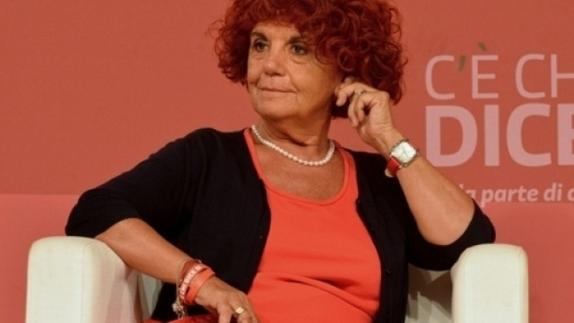 Ultime notizie scuola, venerd&igrave; 3 febbraio 2017: Valeria Fedeli 'A settembre tutti i docenti in cattedra'