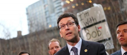 US judge temporarily blocks Trump's travel ban nationwide | PBS ... - pbs.org