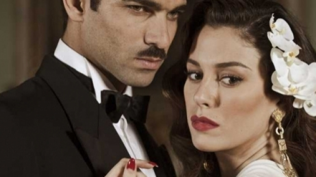 Al via la serie "Quello che nascondono i tuoi occhi" su Canale5 - Dtti - dtti.it