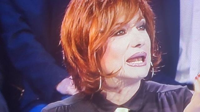Isola dei Famosi: Vladimir Luxuria criticata da un altro opinionista