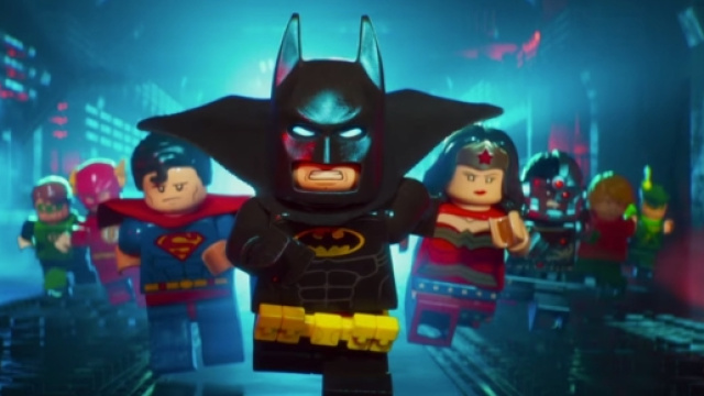 Batman e tanti altri personaggi dei fumetti e del cinema vi aspettano in "Lego Batman - Il film"