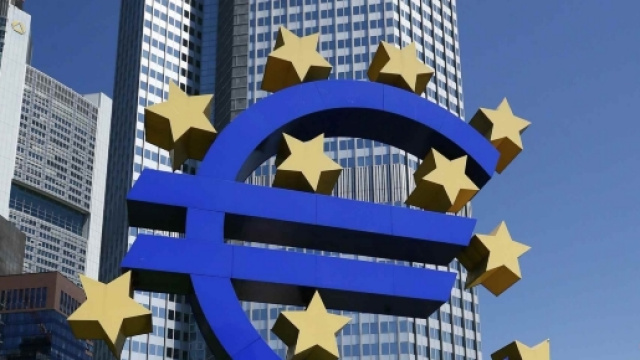 Continua il dimagrimento degli sportelli bancari