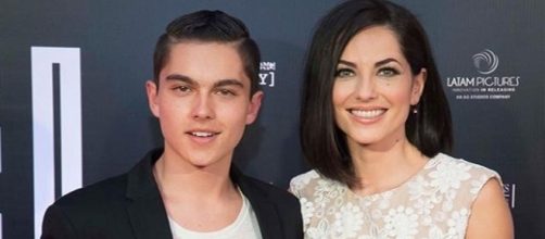 Sergio &eacute; filho da atriz Barbara Mori, a 'Rubi'