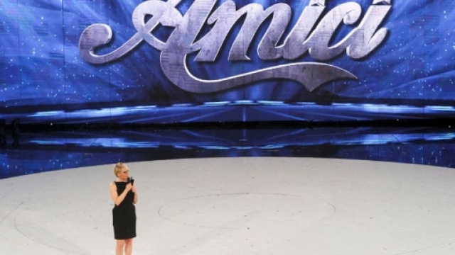 Amici 2017: per il serale Irene Grandi potrebbe sostituire Emma Marrone.