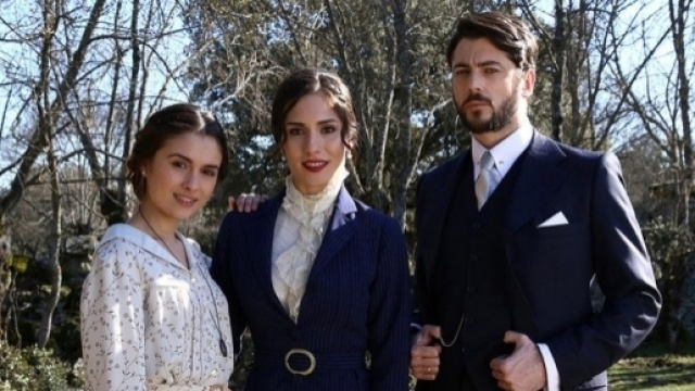 Beatriz, Camila ed Hernando Dos Casos.