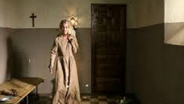 Cayetana tenta il suicidio in carcere