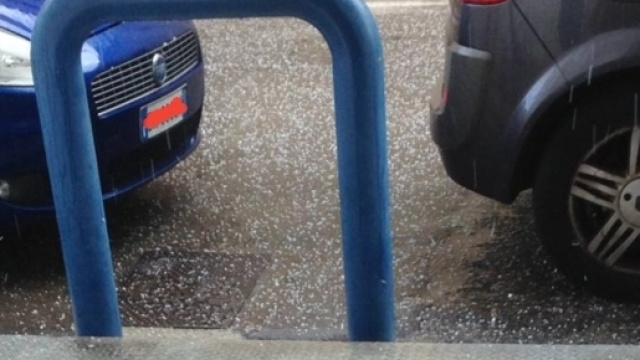 Grandine su alcune zone del Salento.