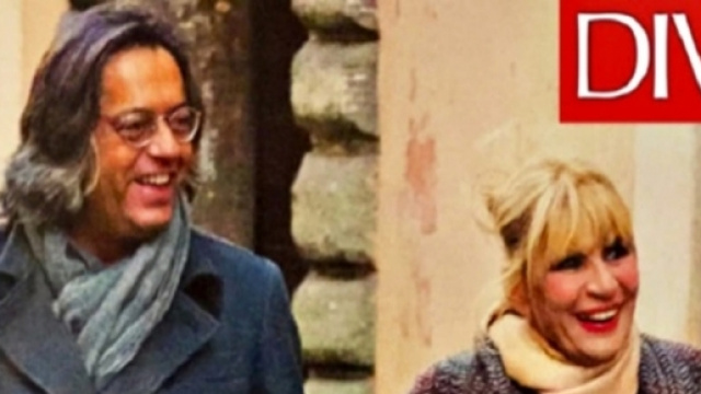 Uomini e Donne: Gemma mano nella mano con Michele, 17 anni pi&ugrave; ... - today.it