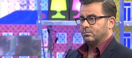 S&aacute;lvame y sus muchos l&iacute;os internos.