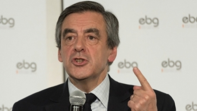 Fillon &agrave; l'attaque contre les m&eacute;dias