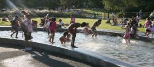 Diana&rsquo;s Memorial Fountain, Hyde Park FAIR USE notanottinghillmum.co.uk Creative Commons