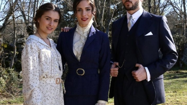 Beatriz, Camila ed Hernando Dos Casos.