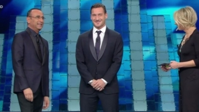Festival di Sanremo, Francesco Totti con Carlo Conti e Maria De Filippi