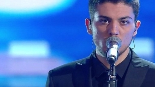 Lele Esposito vince tra le Nuove Proposte di Sanremo 2017