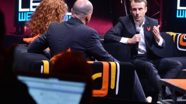 Macron sur le plateau de Le Web - CC BY