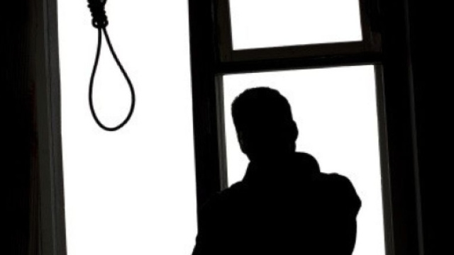 Ragazzo di 22 anni si suicida. Non trovava lavoro.