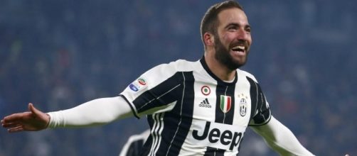 Higuain's goal still hurts me - Szczesny | FourFourTwo - fourfourtwo.com