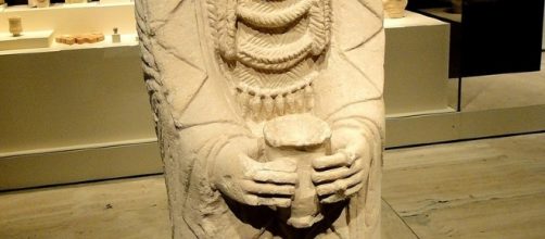 La magn&iacute;fica Dama Oferente del Cerro de los Santos.