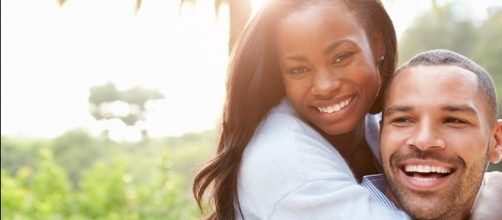 O que o homem de cada signo procura na futura parceira?