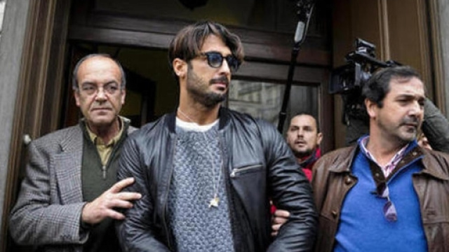 Corona dovr&agrave; rimanere in carcere