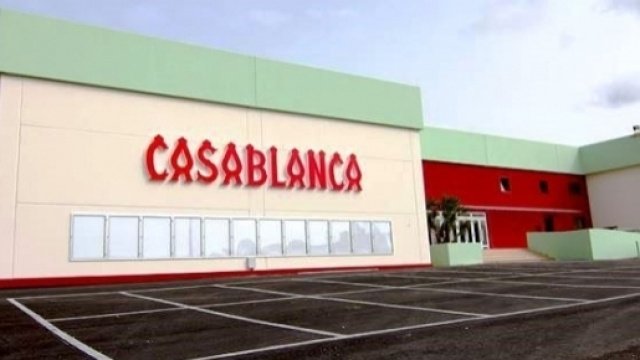 Taranto, apre il cinema multisala Casablanca