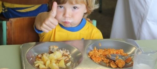 La dieta de los ni&ntilde;os deber&iacute;a incorporar frutas, verduras y pescado