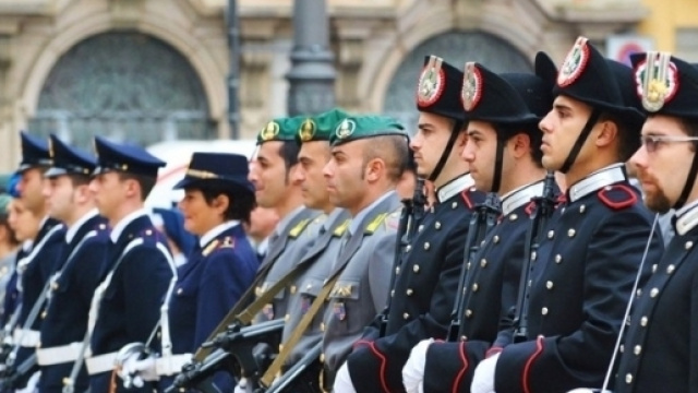 Concorsi per allievi Marescialli nell'Esercito, Marina, e aeronautica.