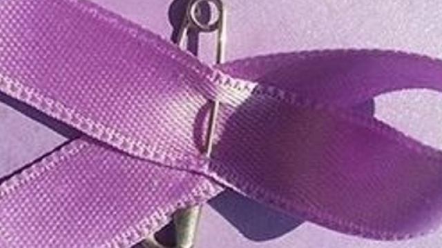 Giornata del Fiocchetto Lilla, 15 marzo, per aiutare chi soffre di disturbi del comportamento alimentare - lastampa.it