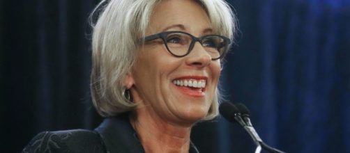 Betsy DeVos Believes Community Colleges Play Important Role In ... - universityherald.com