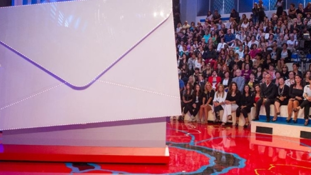 C'&egrave; Posta per Te 15 marzo: scopri gli ospiti e le anticipazioni ... - leonardo.it