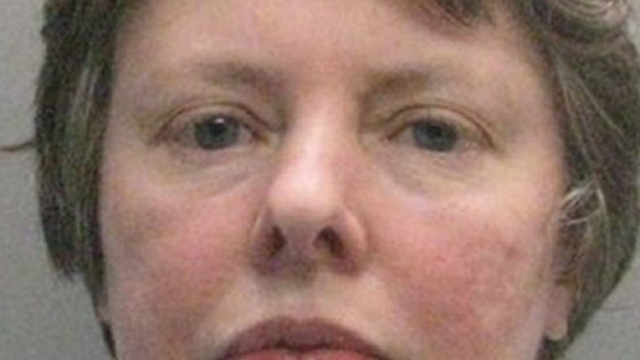 UK, madre esorta il figlio minore a trucidare quello maggiore