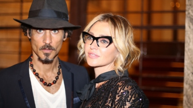 L'Isola dei famosi 12, Paola Barale ci sar&agrave;?