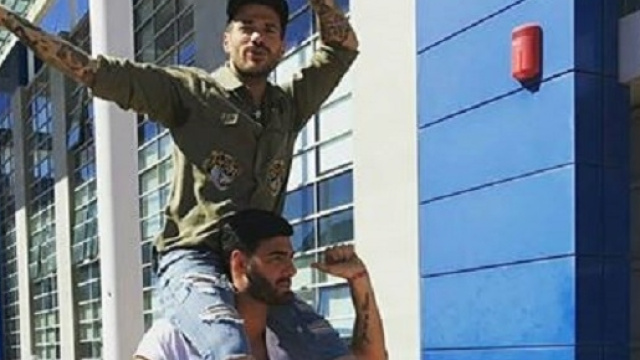 Claudio Sona: una foto scatena le critiche del web.