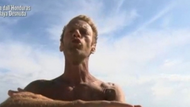 Isola dei Famosi, Rocco Siffredi a sorpresa in Honduras - today.it