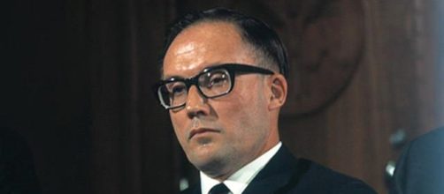 William H. Rehnquist / Who Writes Decisions of the Supreme Court? | Op-Ed | US News