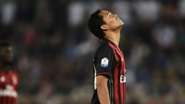Carlos Bacca, squalificato una giornata per cattiva condotta dopo la gara contro la Juve.