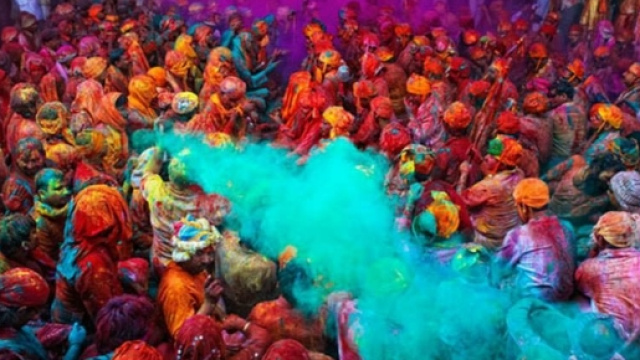 Festa dei colori per celebrare l'arrivo della primavera: dall'India all'Occidente Foto:yemaya.it.