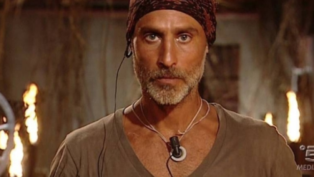 Isola dei famosi 2017: il mistero della 'cremina' data a Raz Degan