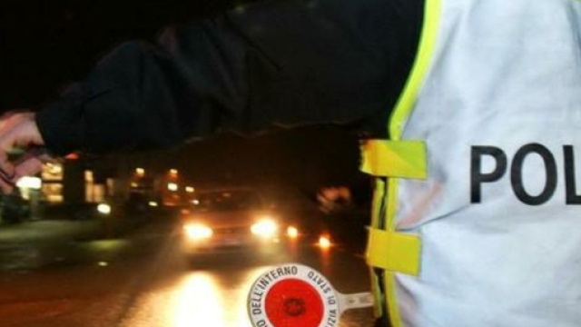 Lecco, Porsche non si ferma al posto di blocco: turista inglese denunciato