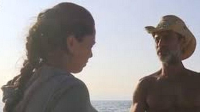 Raz degan e Nancy litigano all'isola