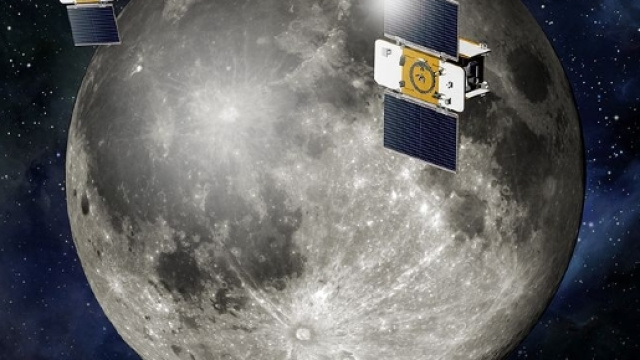 Twins fly to the Moon &rsaquo; StarStuff (ABC Science) - net.au