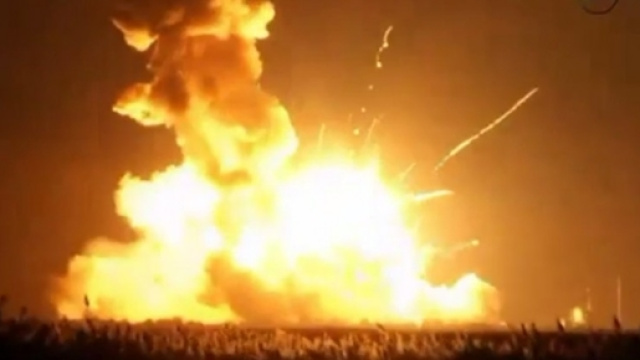 Calabria, violenta esplosione: un ferito