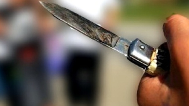 Massa: 60enne derubato da tre giovani