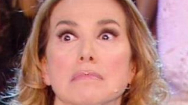 Barbara D'Urso: la conduttrice presa di mira da Vittorio Sgarbi
