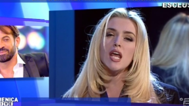 Gianni Sperti umiliato da Paola Barale?